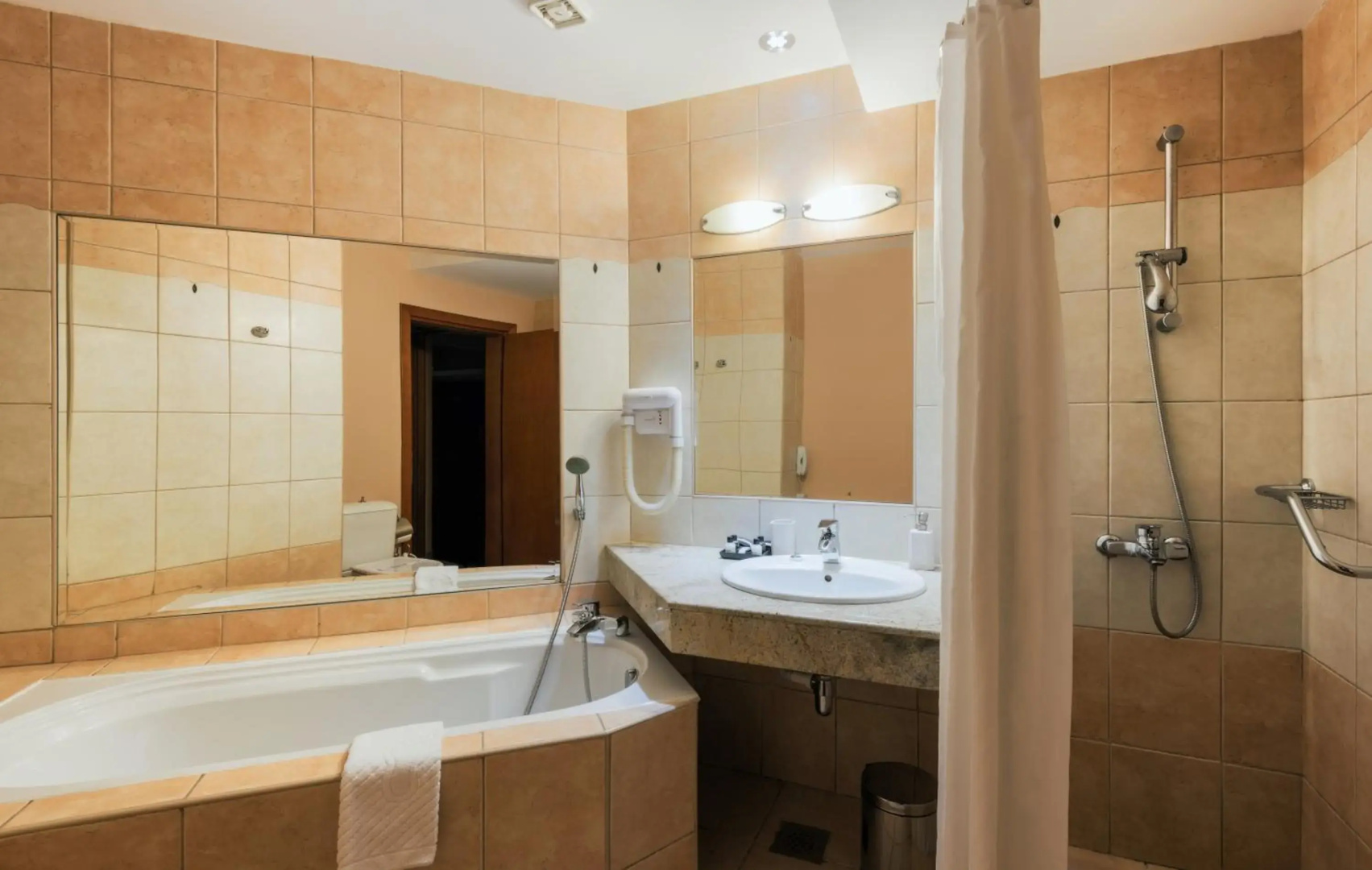 Foto - Hotel Arka