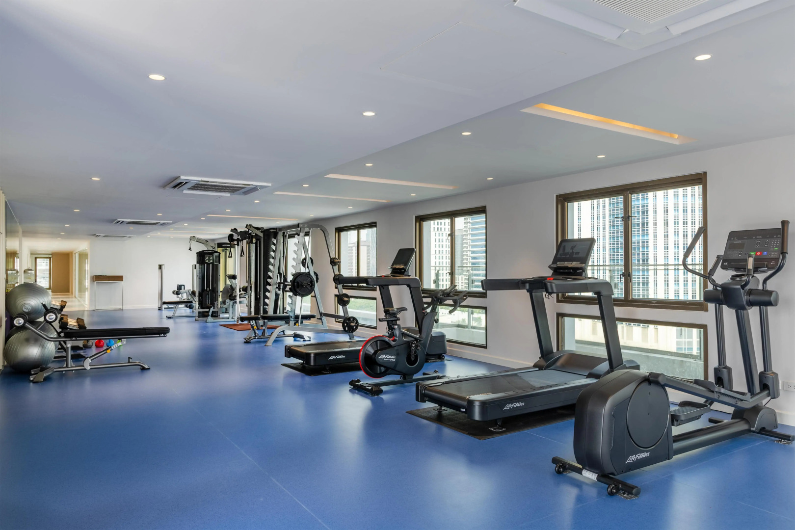 Photo - Radisson Hotel Chateau de Bangkok