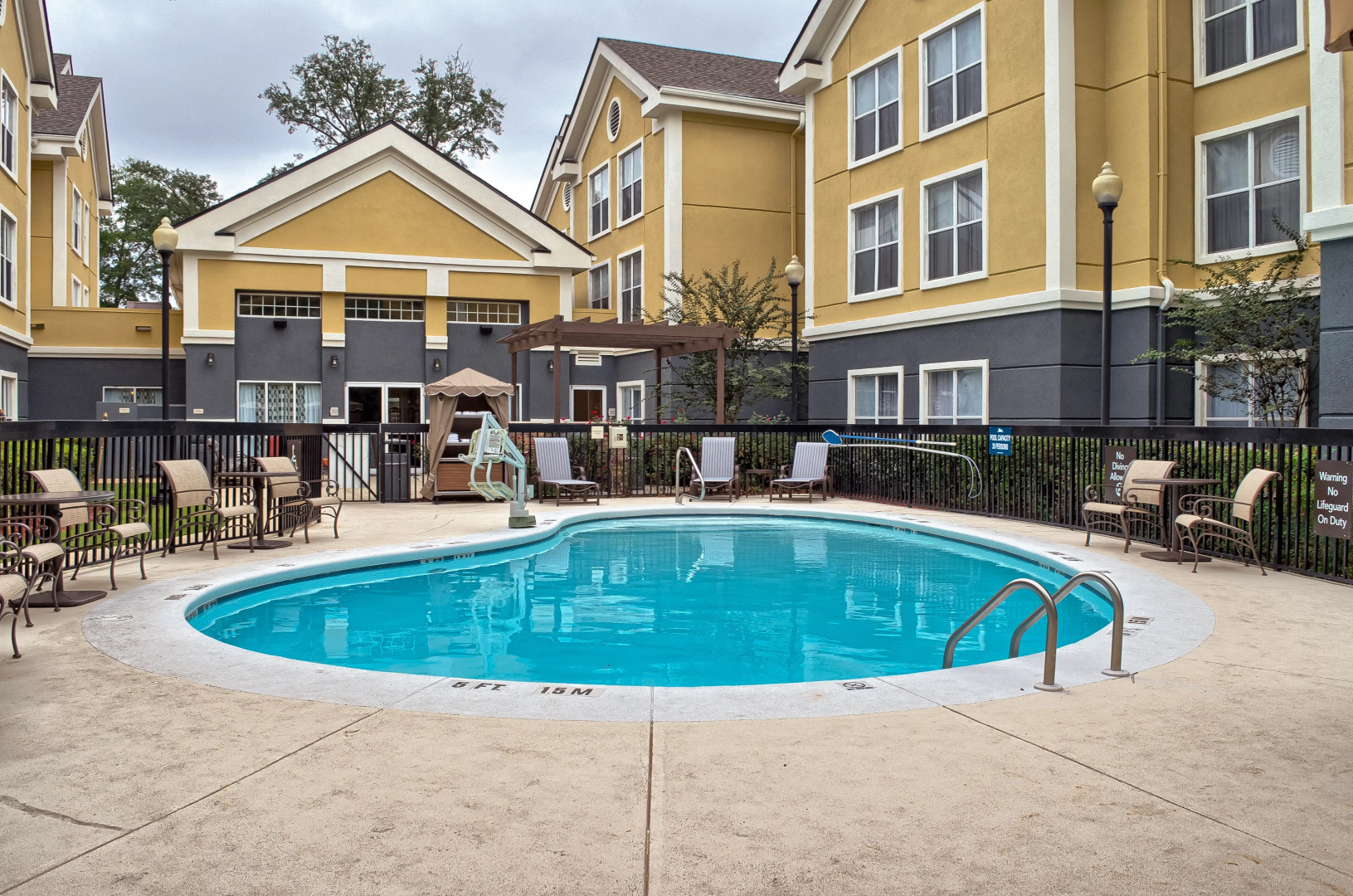 Photo - Hampton Inn & Suites San Bernardino
