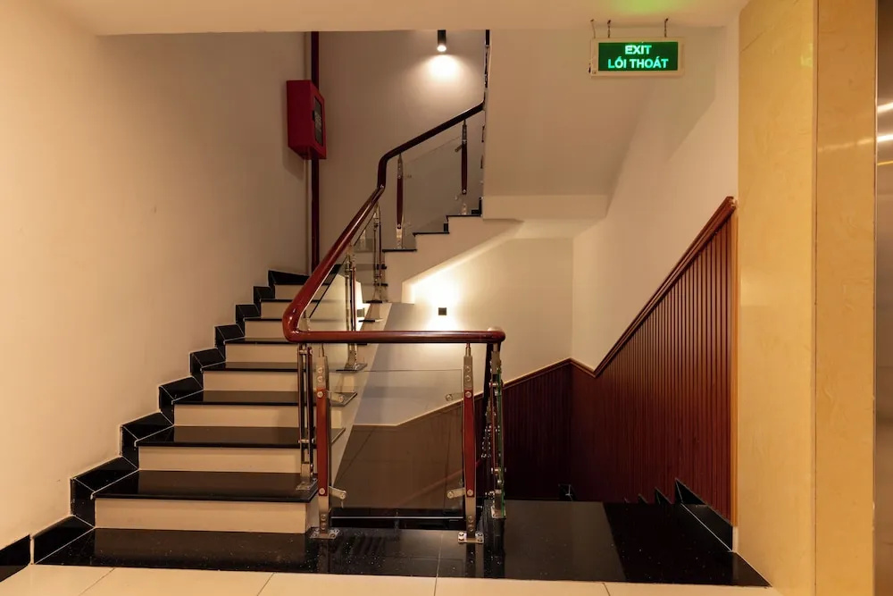 Photo - Prince Hotel