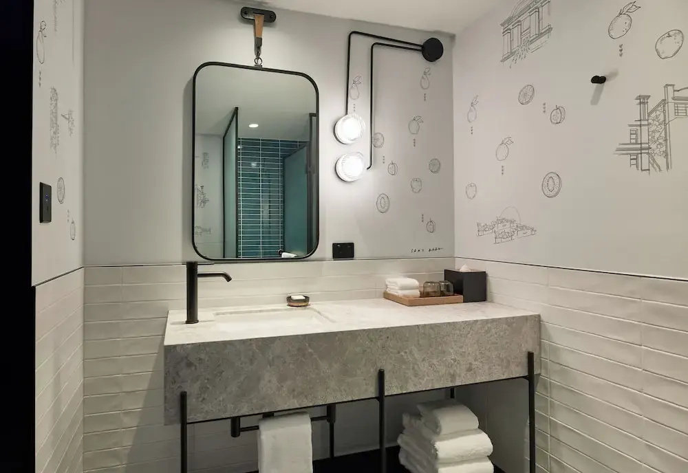 Photo - Caption By Hyatt Central Sydney