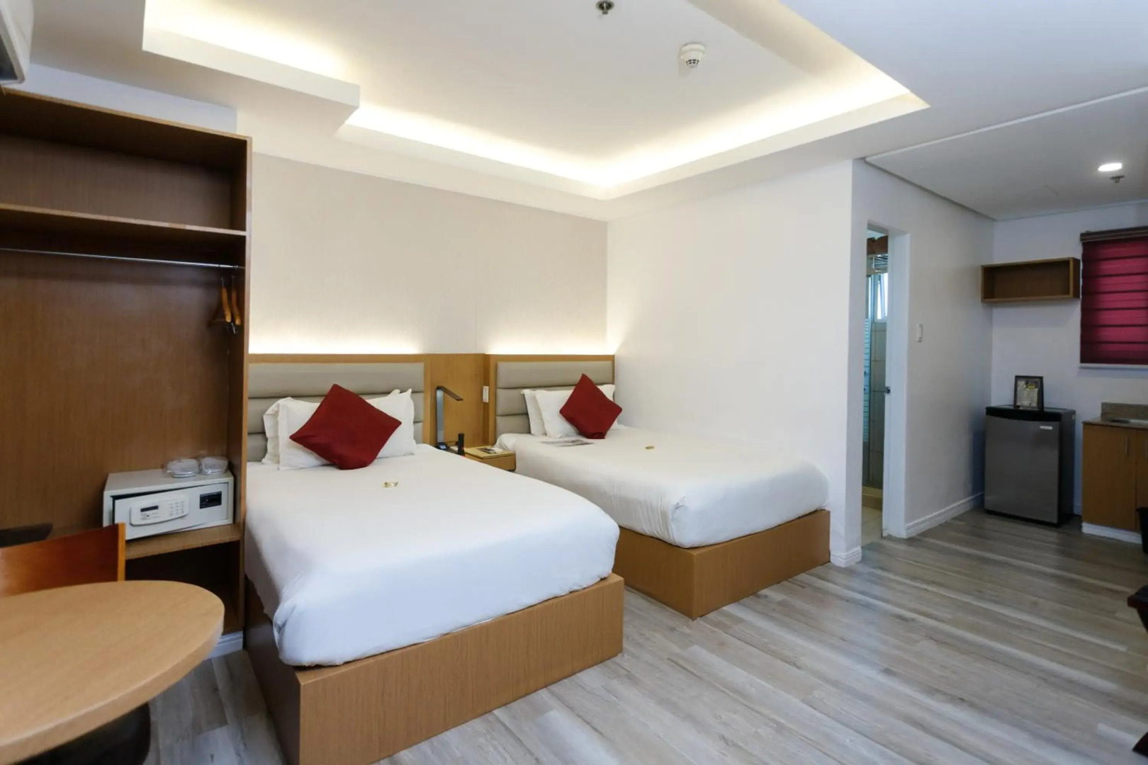 Foto - Regency Grand Suites