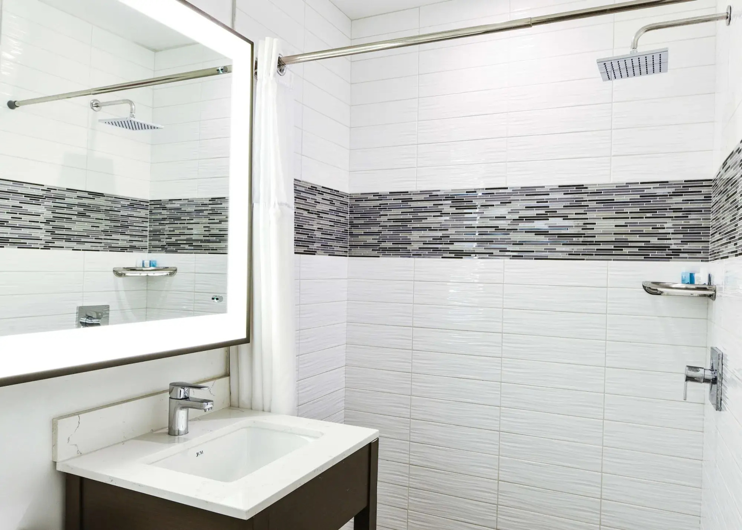 Photo - Sunset West Hotel, SureStay Collection by Best Western