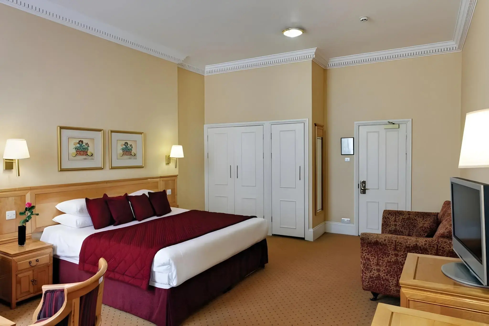 Photo - Grange Buckingham Hotel