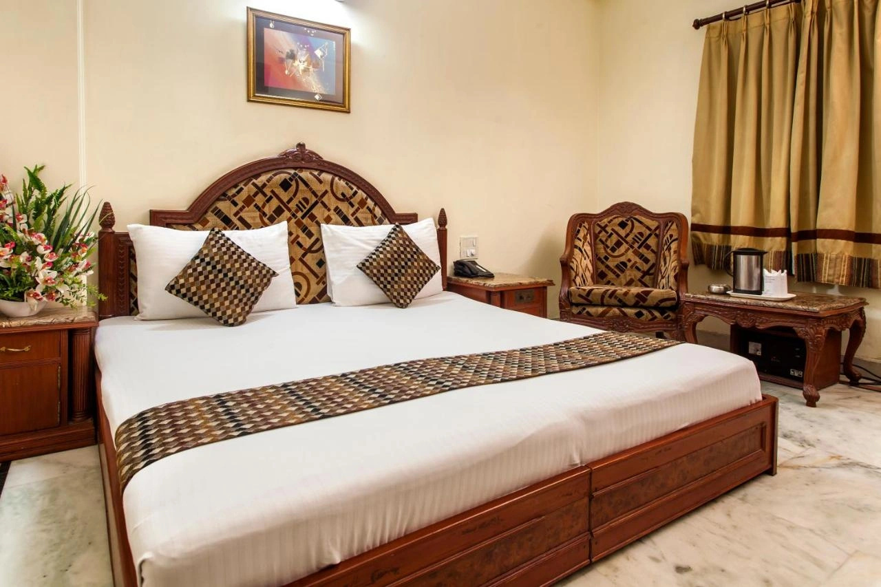 Photo - Hotel Sunstar Residency