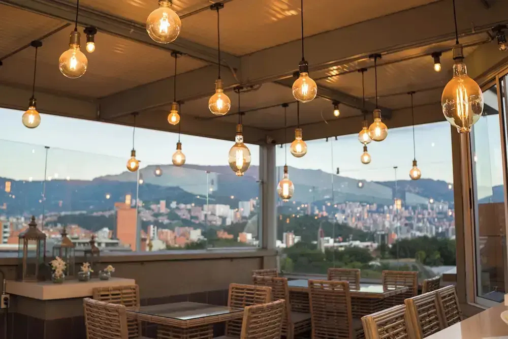 Photo - Seven Inn Hotel