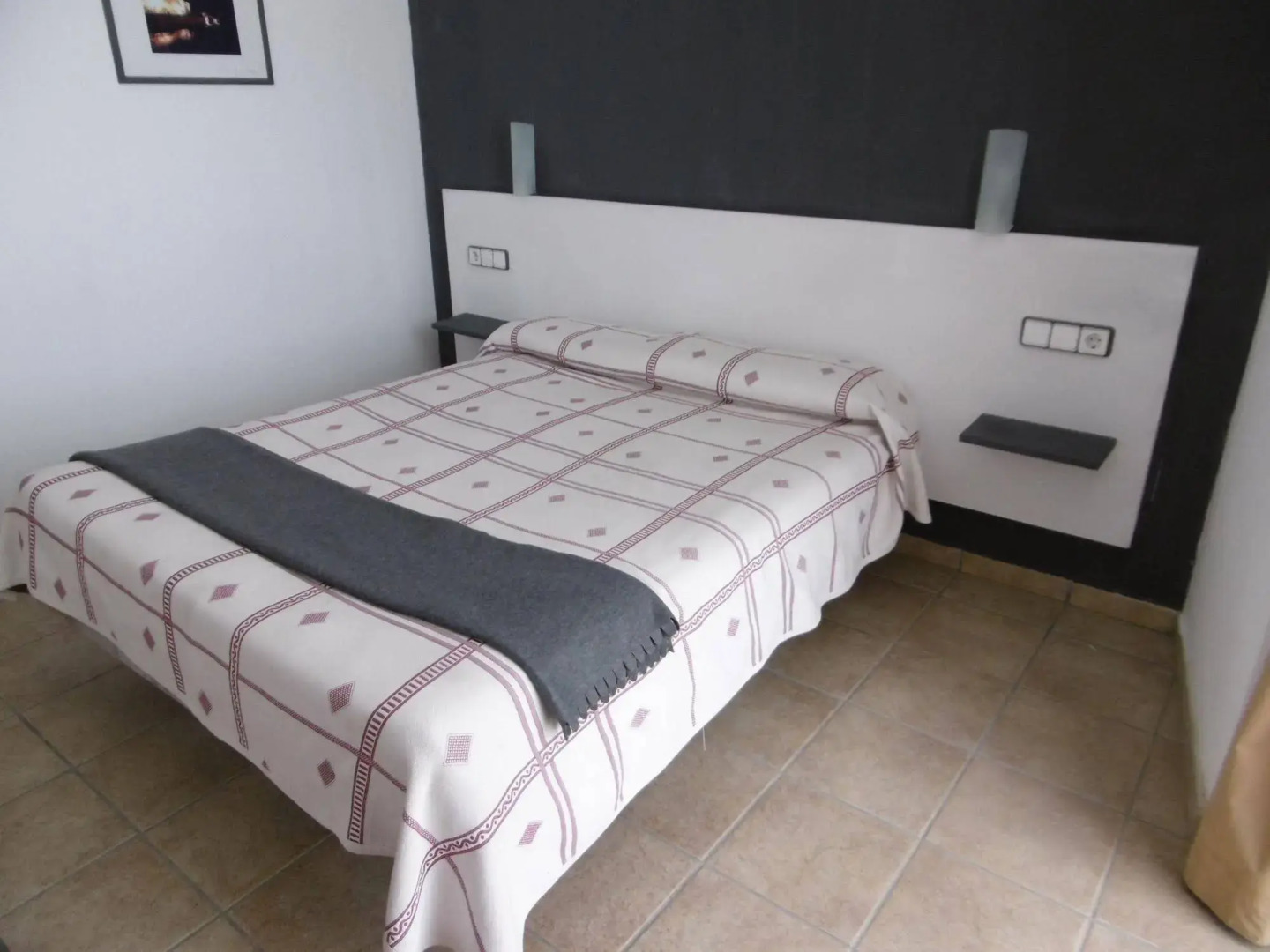 Photo - HOTEL ORENETA - Gironella