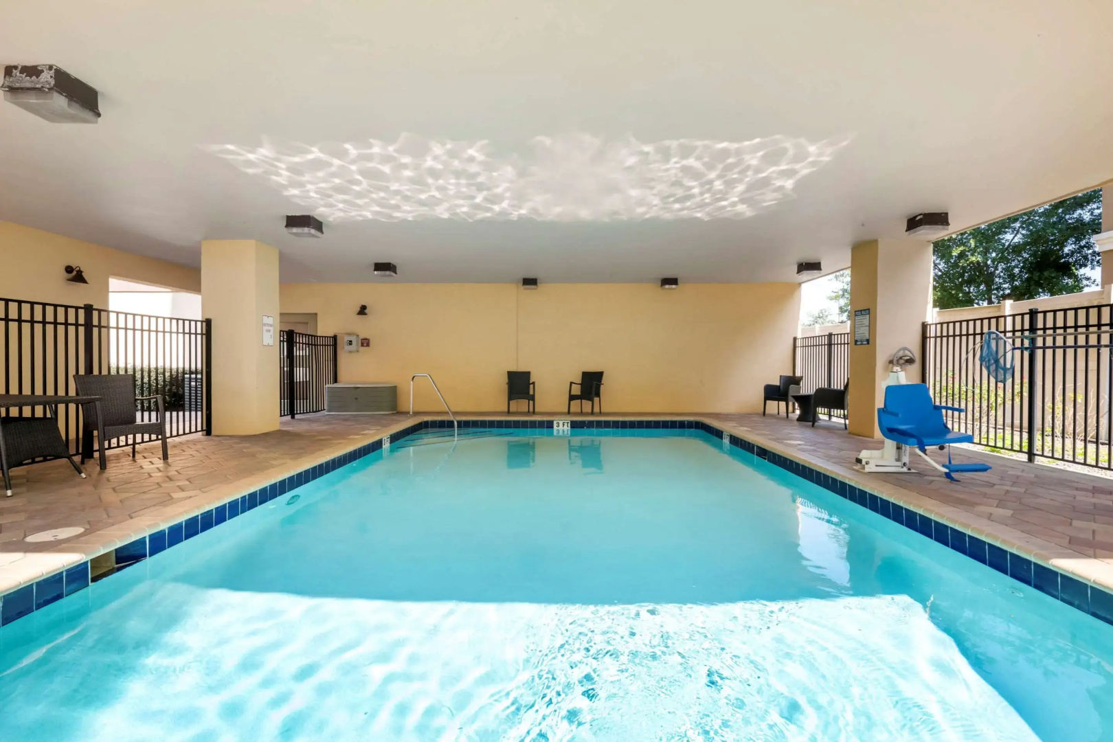 Photo - Comfort Suites West Jacksonville
