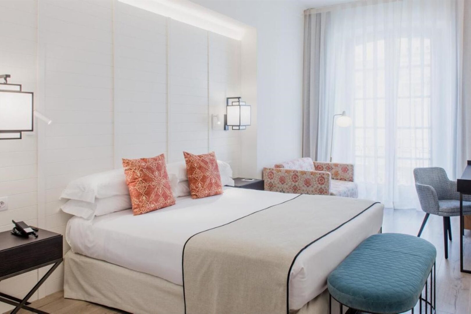 Photo - Molina Lario