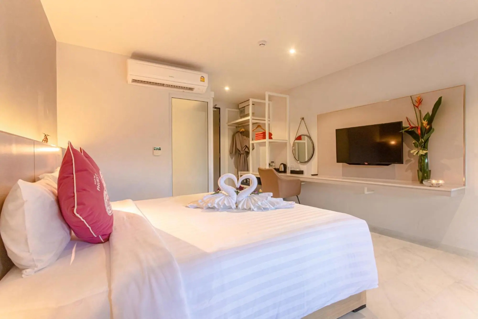 Photo - Tour De Phuket Hotel