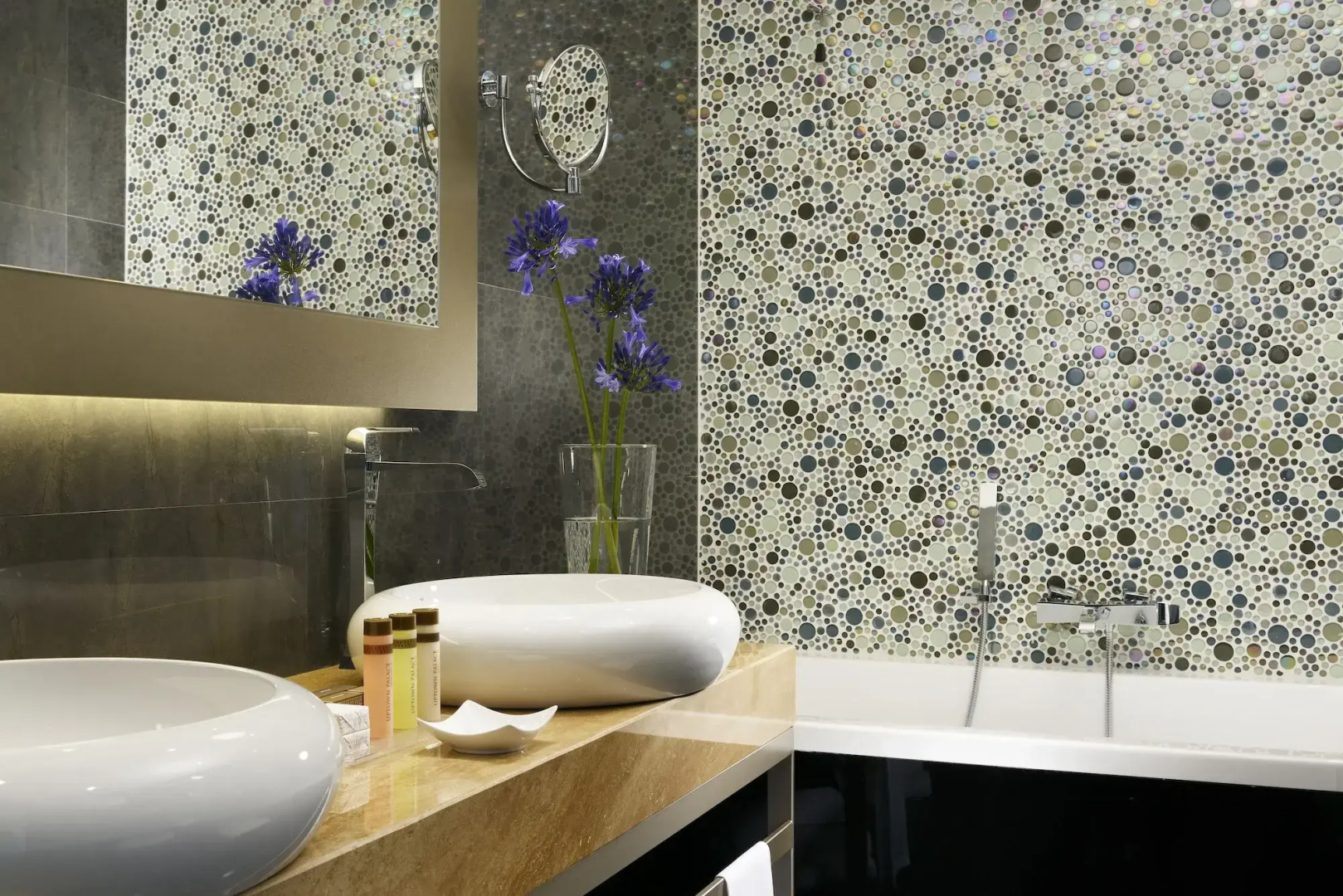 Foto - Uptown Palace