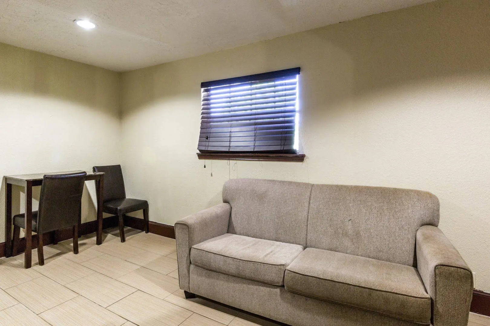 Photo - Rodeway Inn & Suites