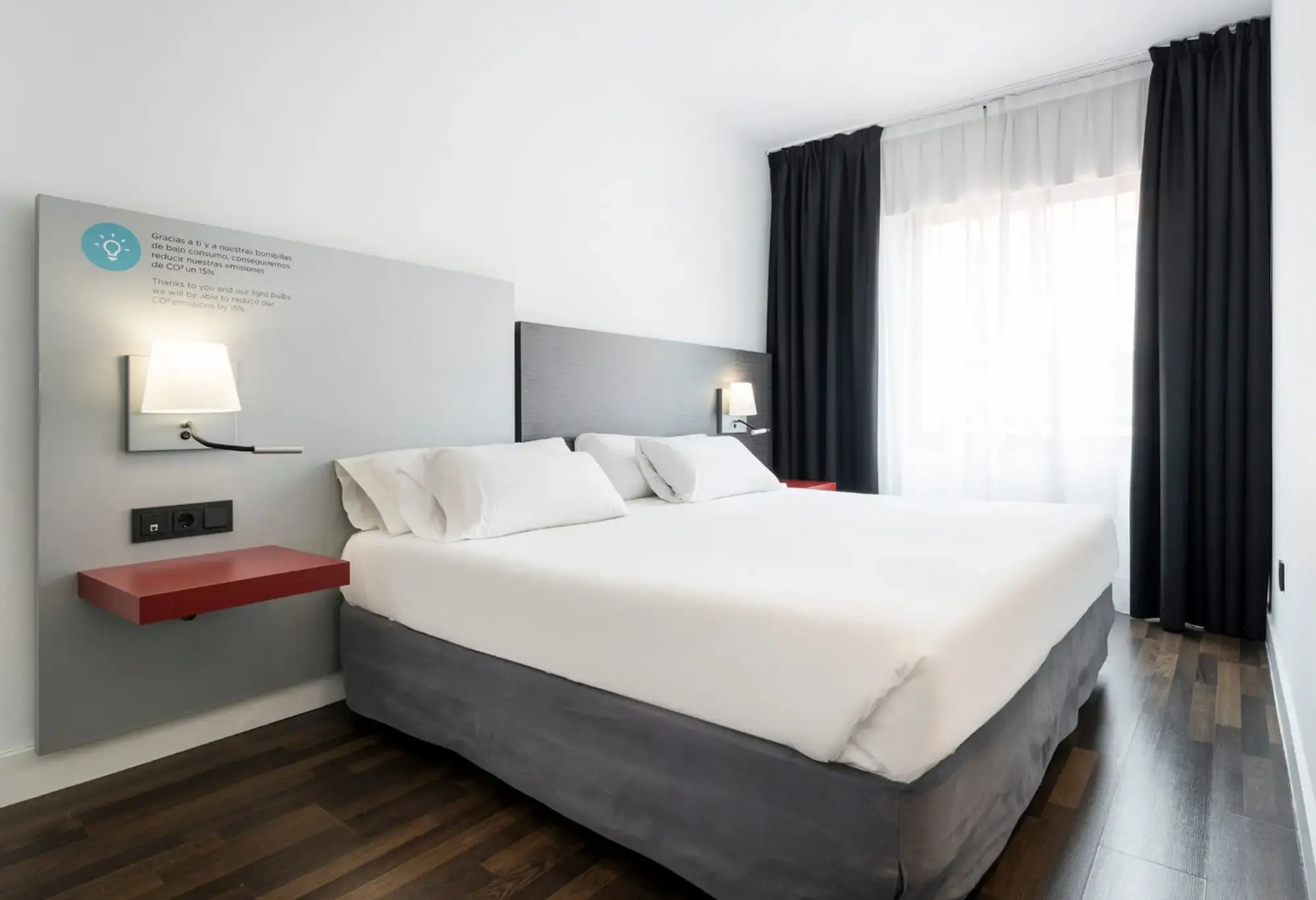 Foto - Ilunion Suites Madrid