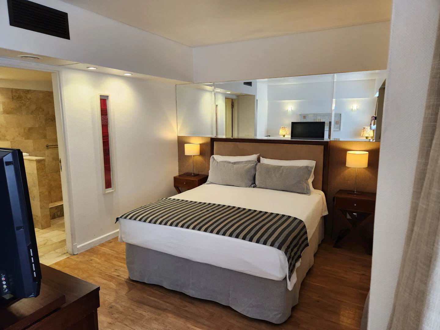 Foto - Grand King Hotel