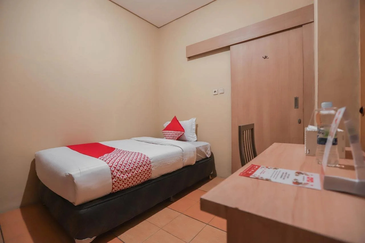 Foto - Hotel O near Summarecon Mall Serpong formerly Gemilang Guesthouse