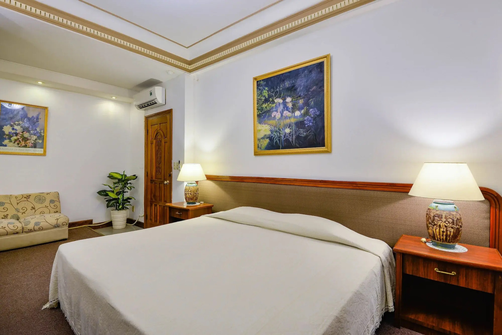 Photo - The Spring Hotel