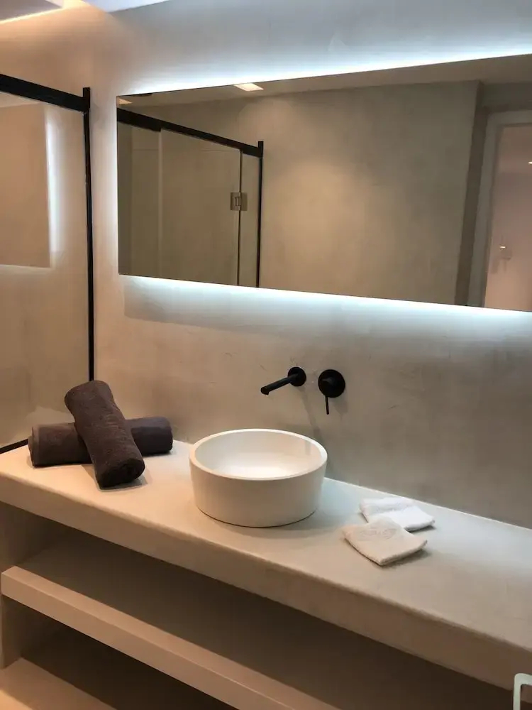 Photo - Aether Suite by Caldera Houses
