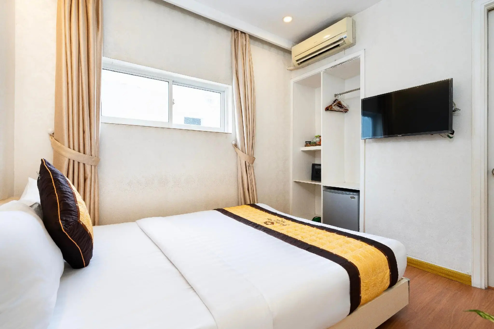 Photo - Golden Star Hotel