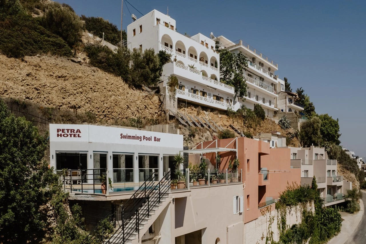 Photo - Petra Hotel
