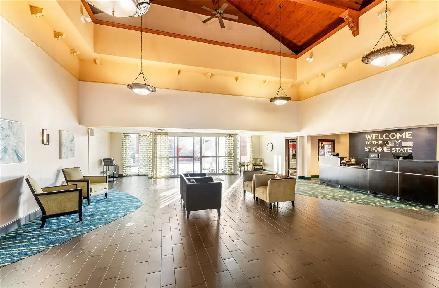 Foto - Hampton Inn & Suites Newtown