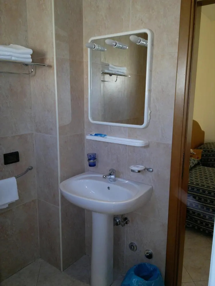 Photo - Hotel Genius