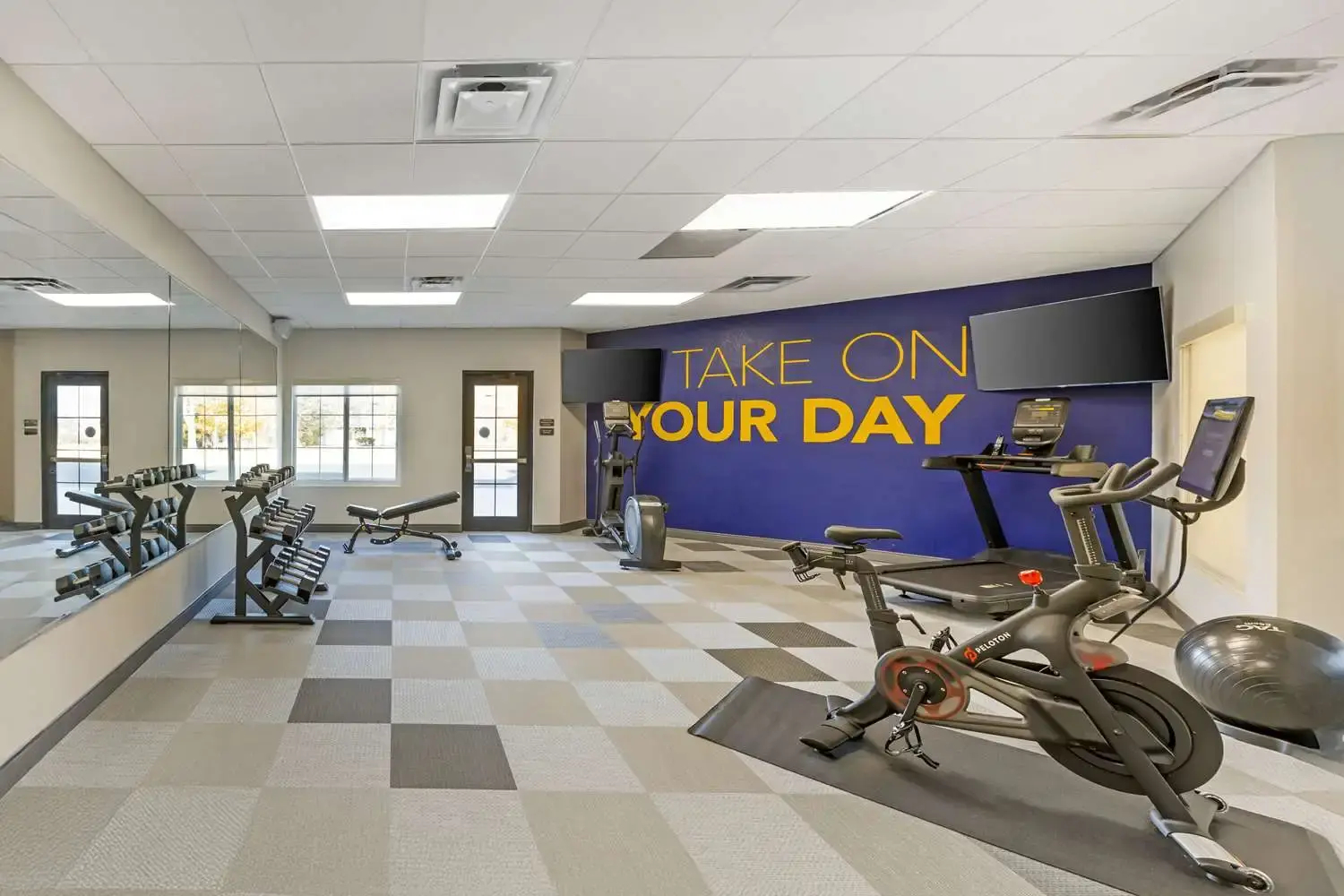 Photo - Comfort Inn & Suites Verona at Turning Stone Resort Casino