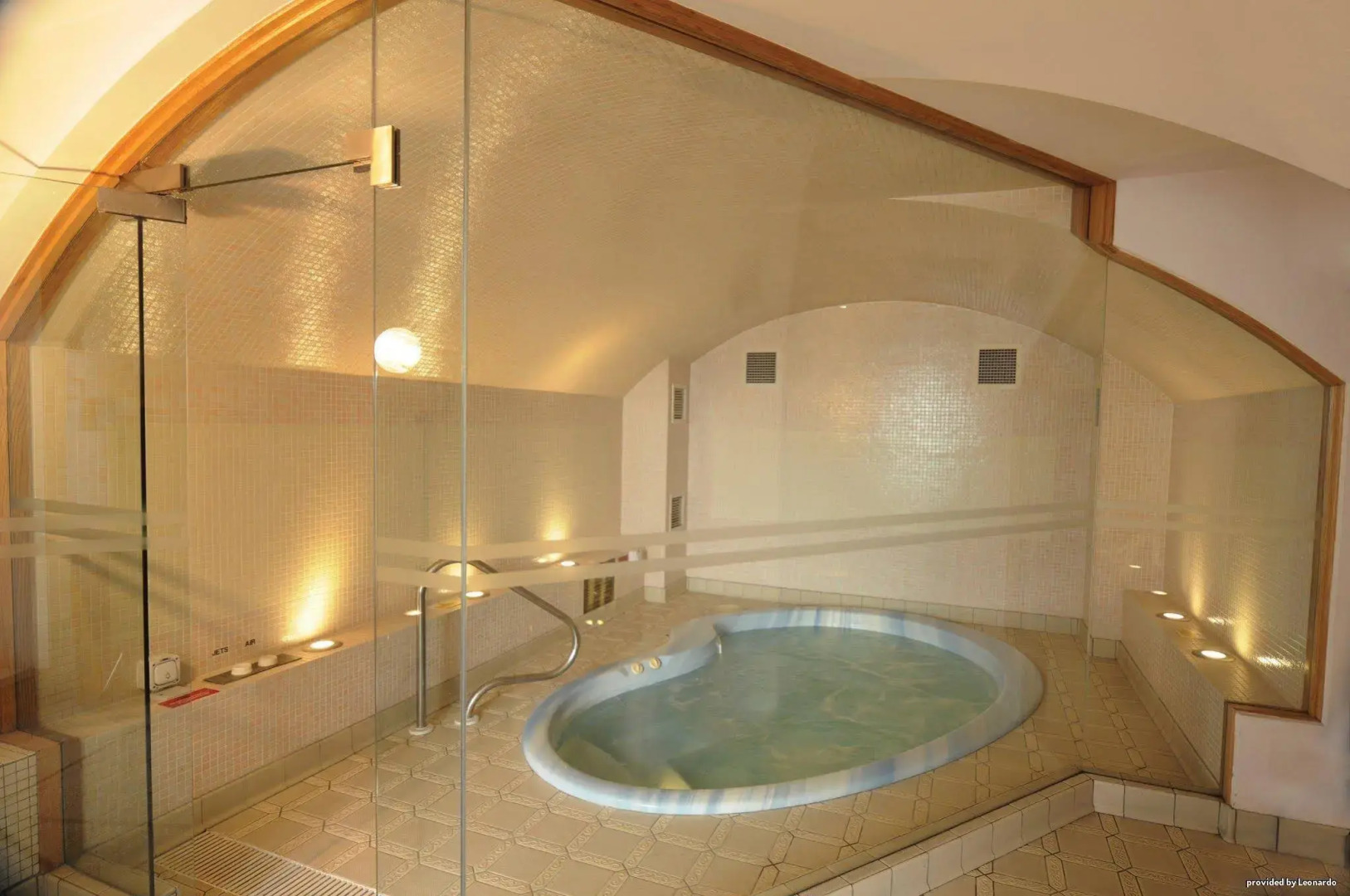 Foto - Bromley Court Hotel London