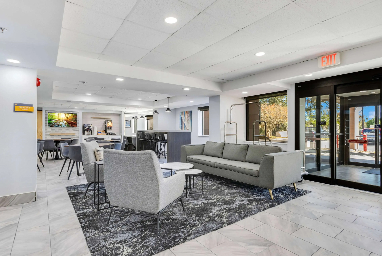 Foto - La Quinta Inn & Suites by Wyndham Jacksonville Mandarin