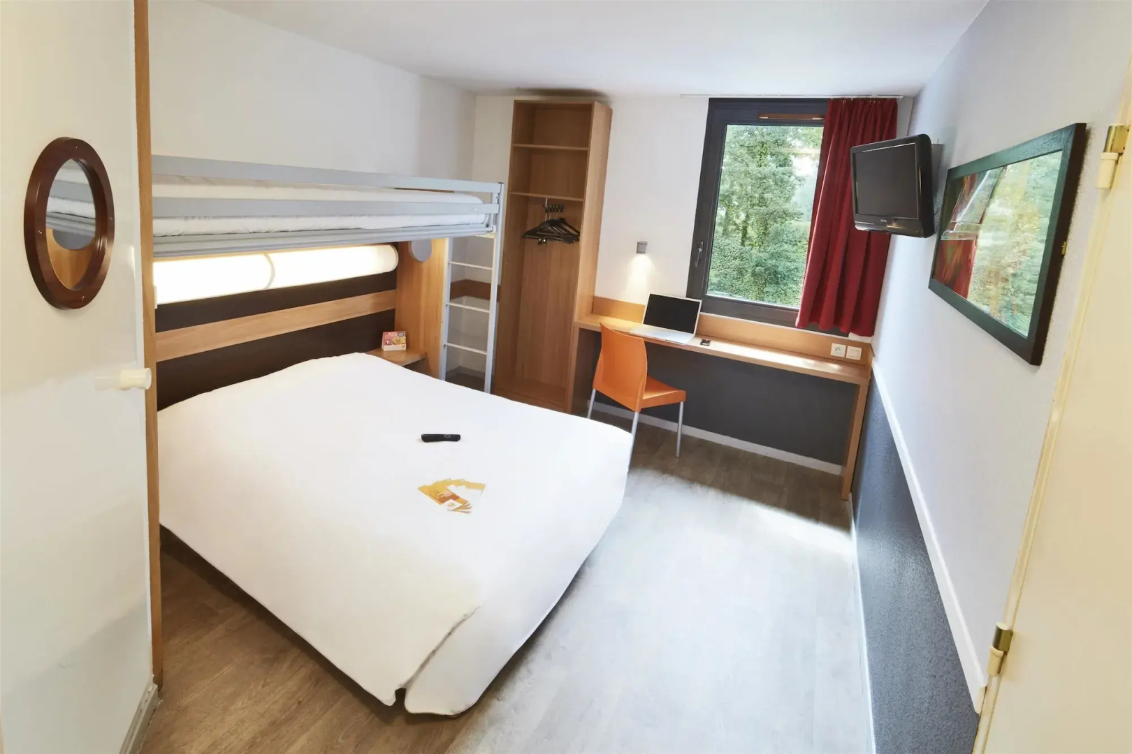 Photo - Première Classe Paris Ouest - Gennevilliers Barbanniers