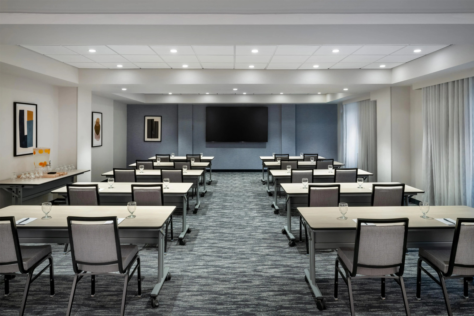 Photo - Hyatt Place Fort Lauderdale Cruise Port & Convention Center - Newly Renovated