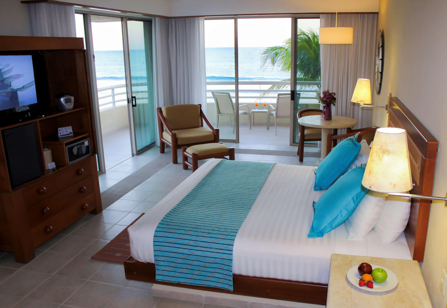 Photo - GR Solaris Lighthouse Los Cabos Hotel