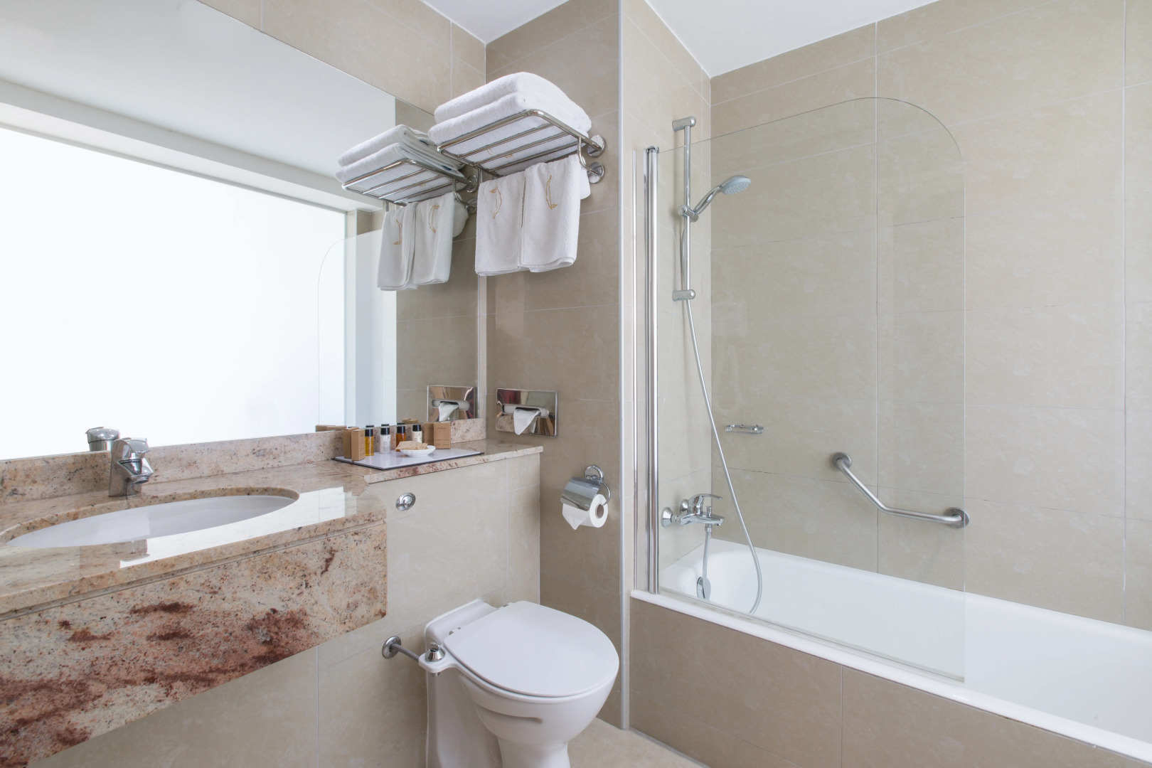 Foto - Golden Bay Beach Hotel