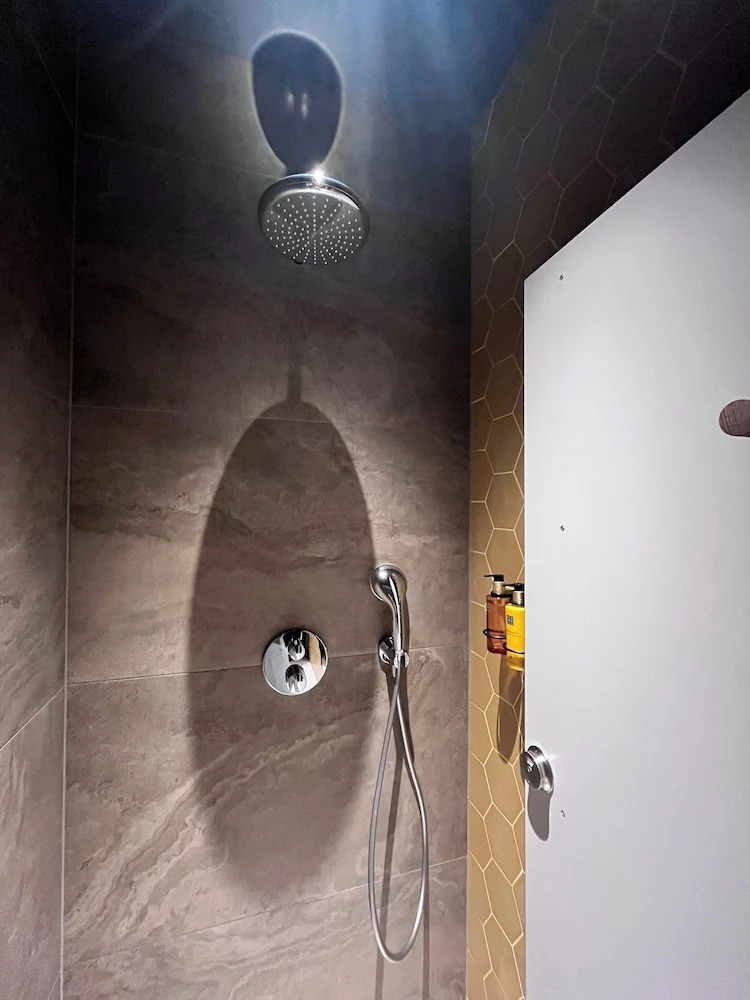 Foto - The Hyve Capsule hostel Amsterdam