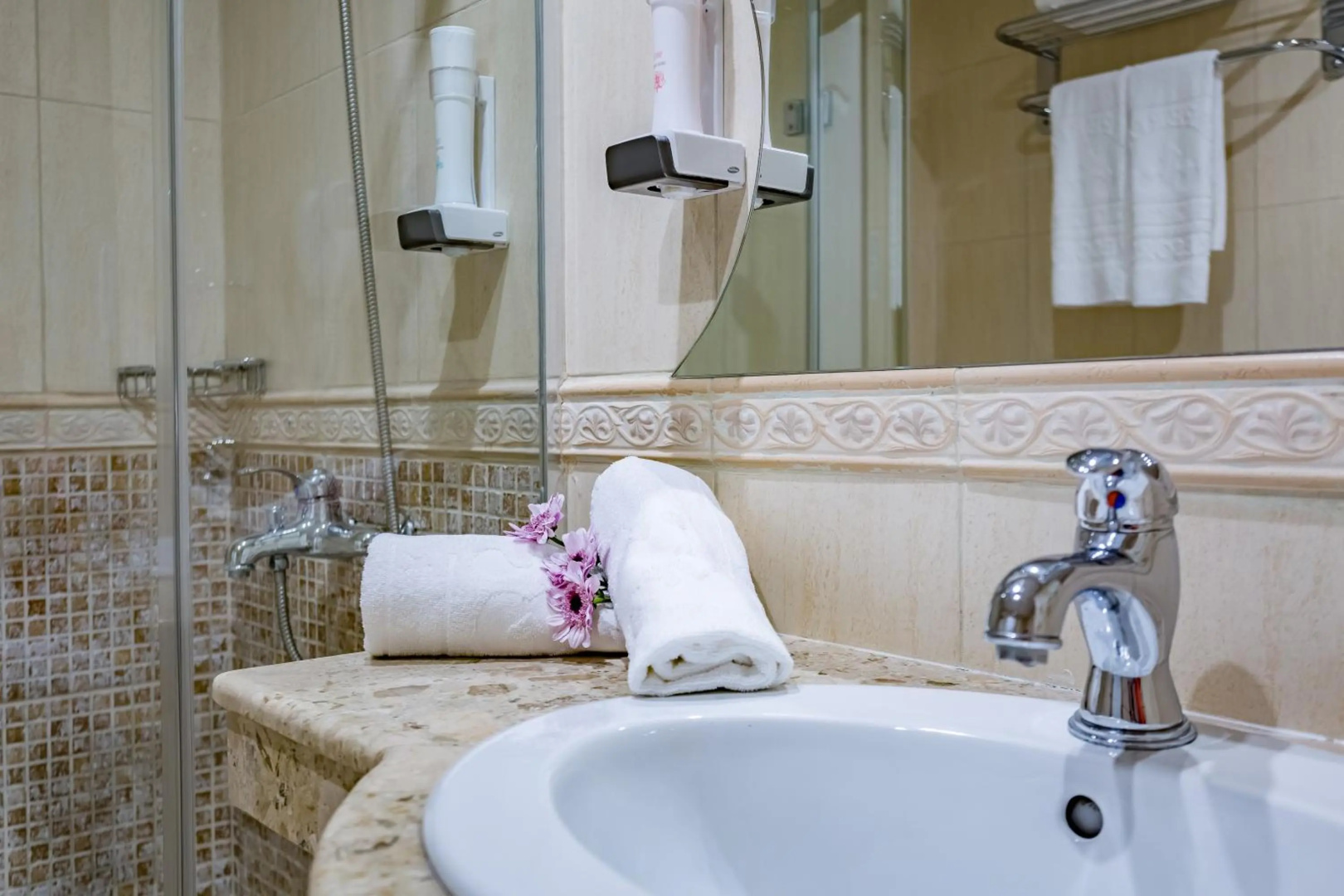 Photo - HI Hotels Imperial Resort