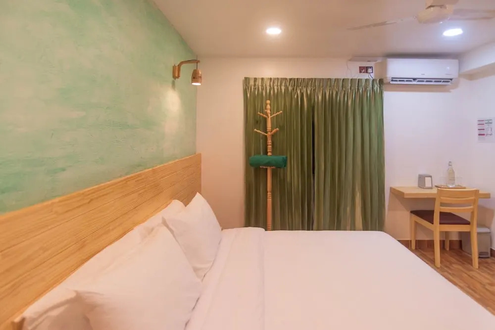 Photo - Turtle Maldives - Your Gateway to the Beach & Marine Adventures Await!