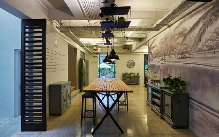 Photo - Lamandau House