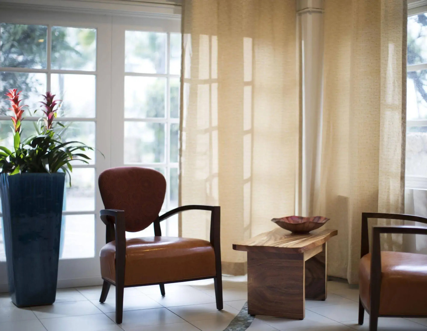 Photo - Coconut Waikiki Hotel