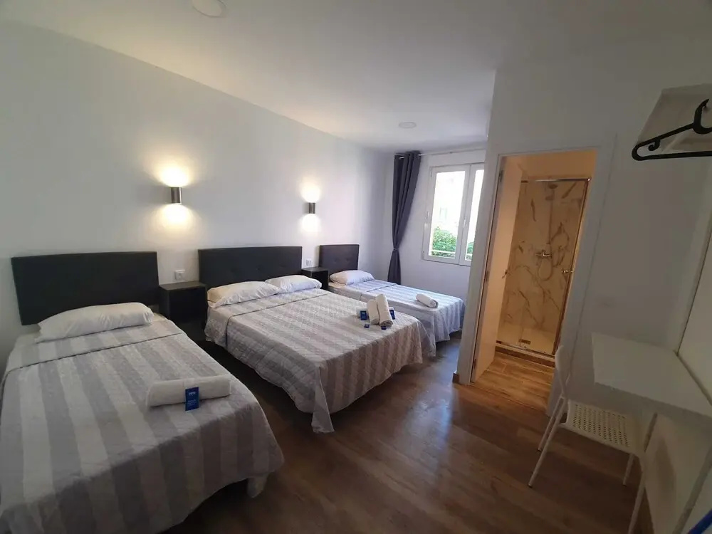 Photo - Hostal Vara Madrid