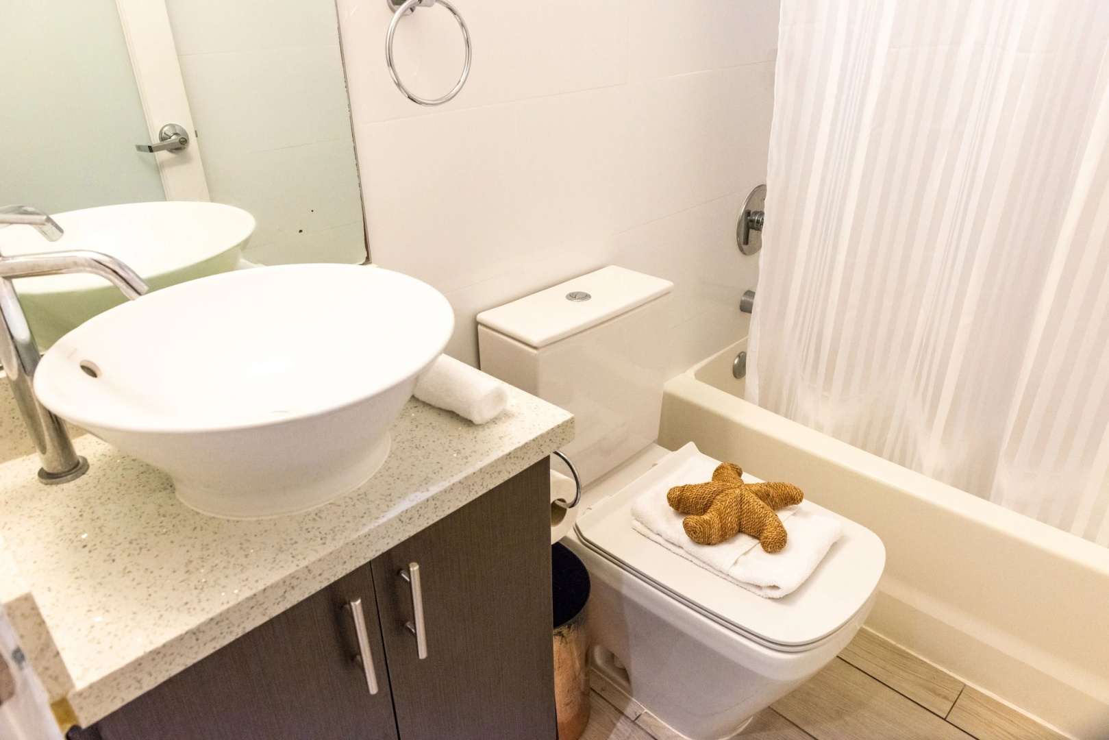 Foto - Waterside Hotel and Suites