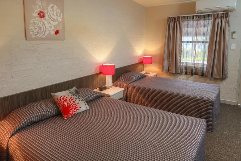 Photo - Everton Park Hotel