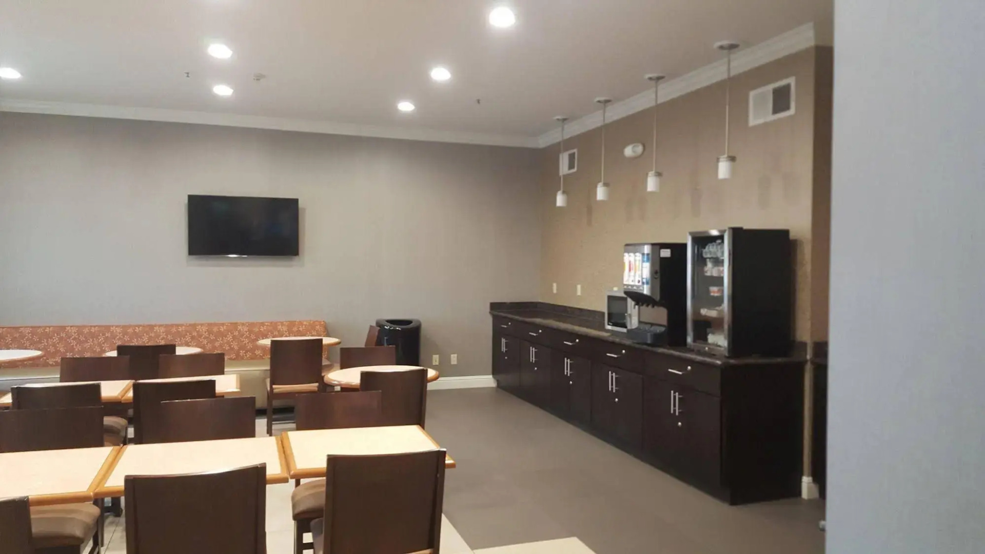 Foto - Best Western Plus Delta Inn & Suites