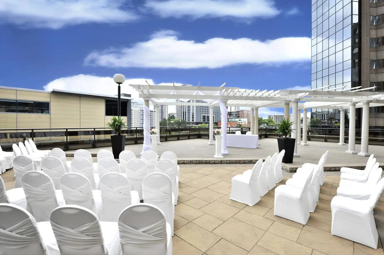 Photo - Sheraton Hamilton Hotel