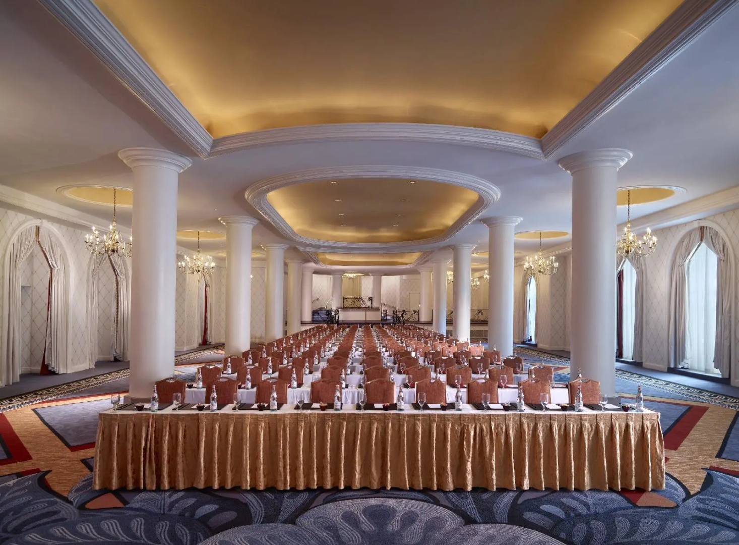 Photo - Omni Shoreham Hotel