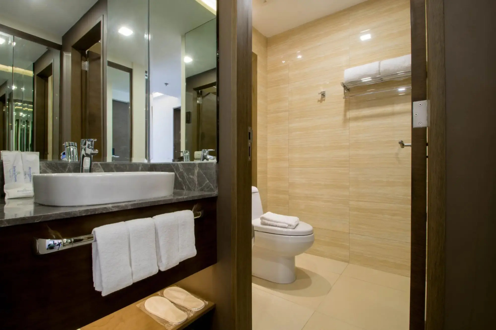 Photo - Boracay Haven Suites