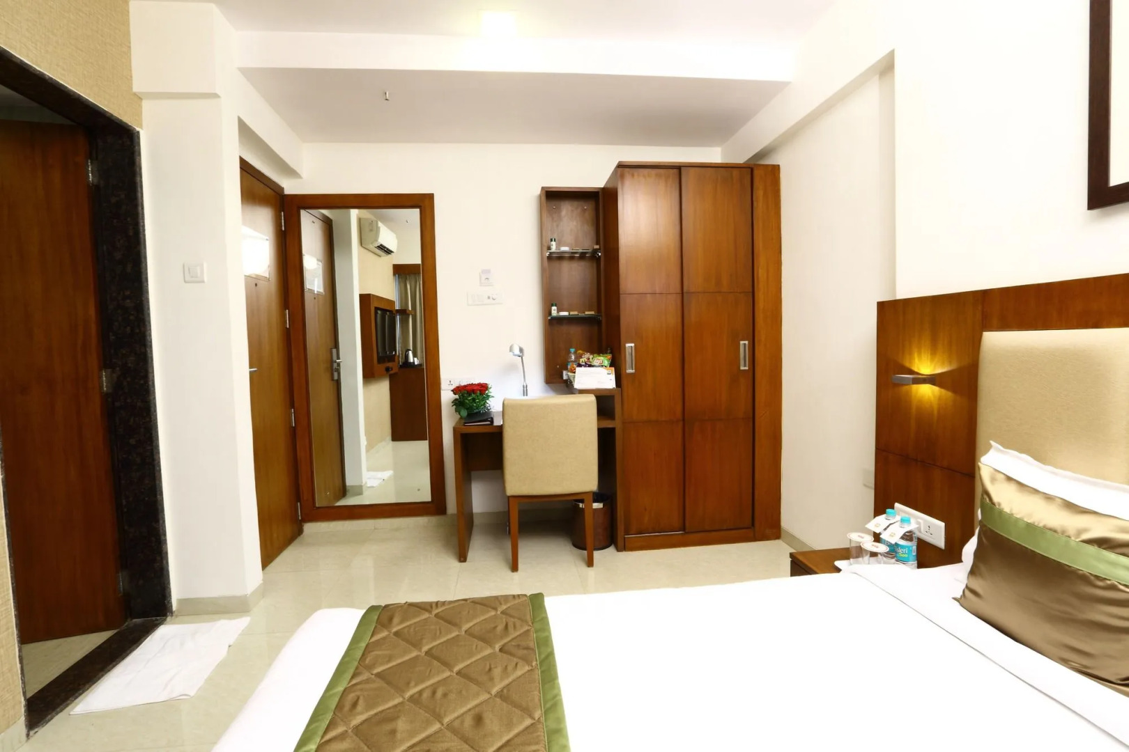 Photo - The Altruist Business Hotel Andheri