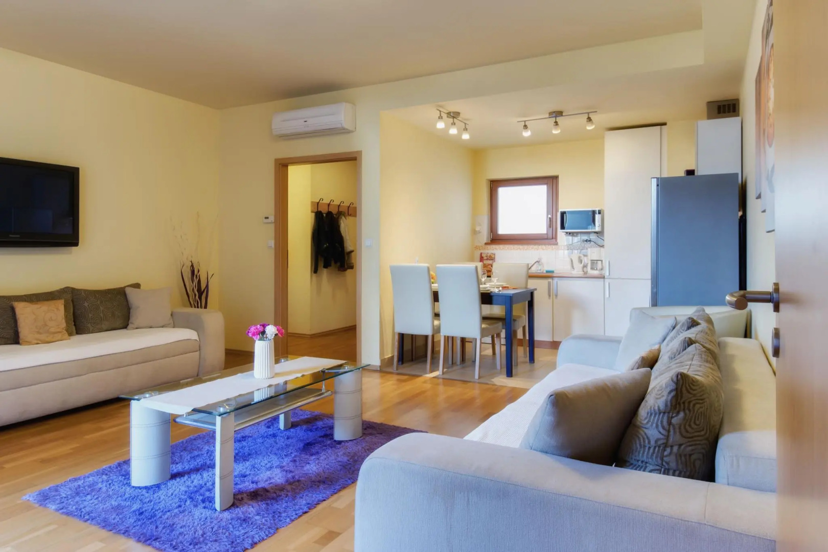 Photo - Trendy Deluxe Apartments