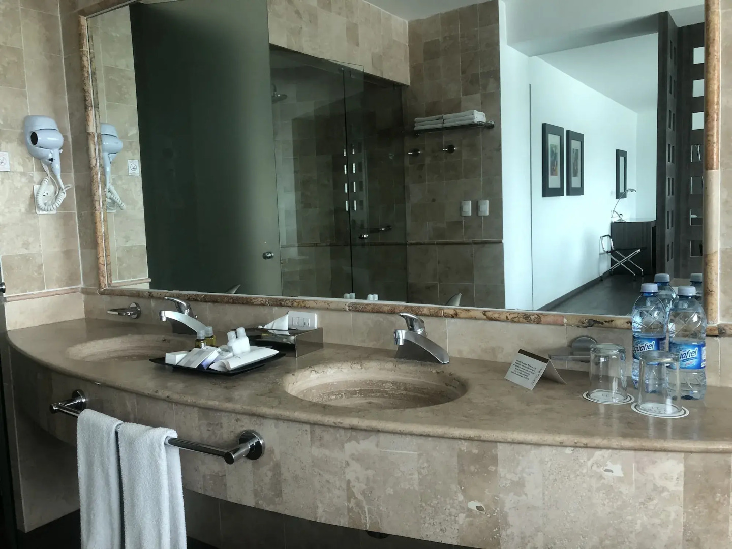 Foto - Hotel Aeropuerto