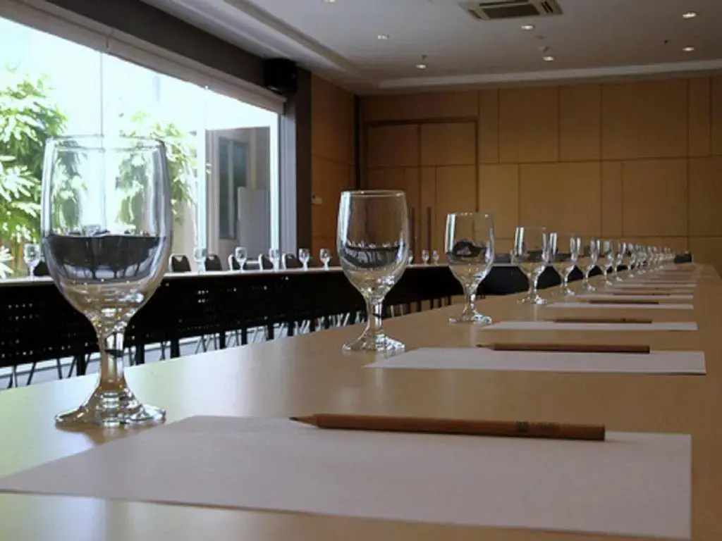 Photo - Triniti Hotel Gajah Mada