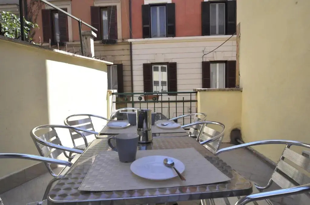 Photo - Flatinrome Trastevere Deluxe Rooms - Green Patio