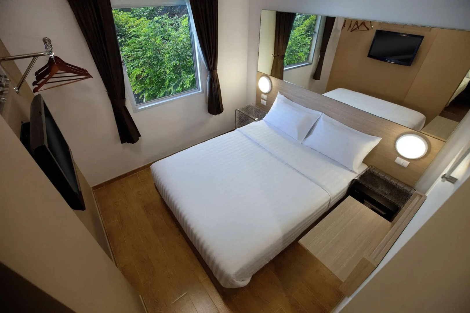 Photo - Easy Planet Bangkok Asoke